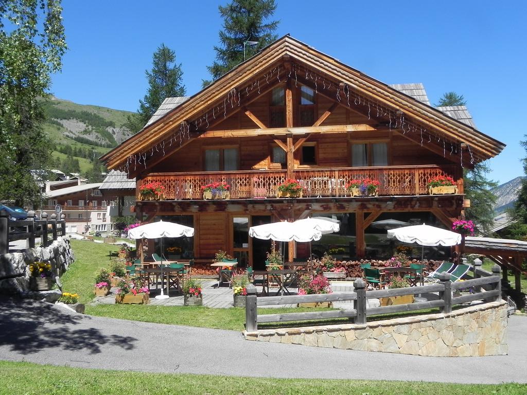 Hotel Ecureuil Vars  Exterior photo